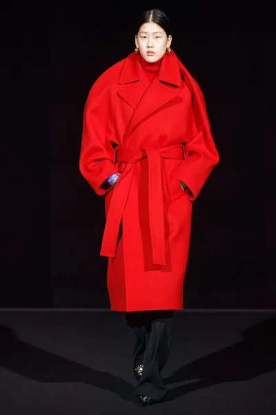 Look 37